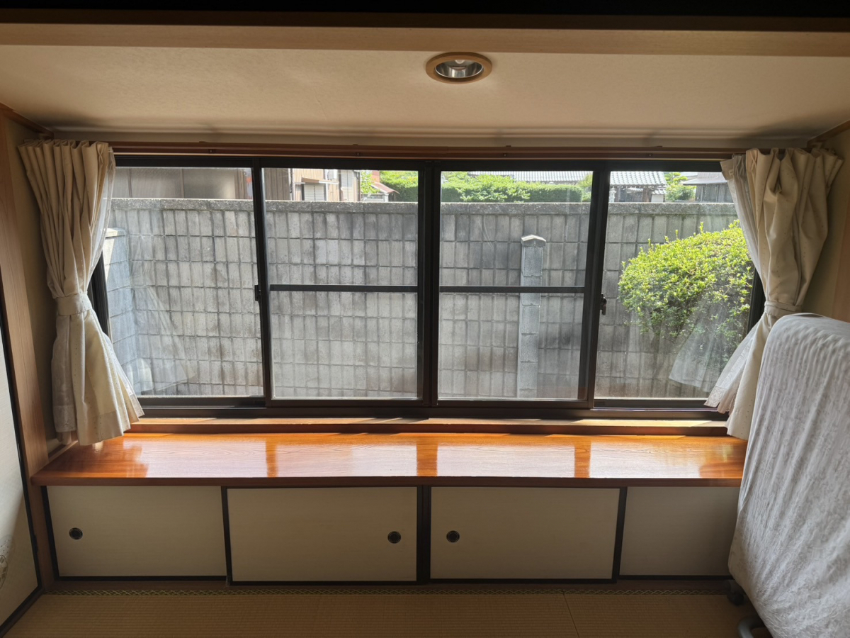 ビエンカサのコスパ最強　二重窓インプラスの施工前の写真1