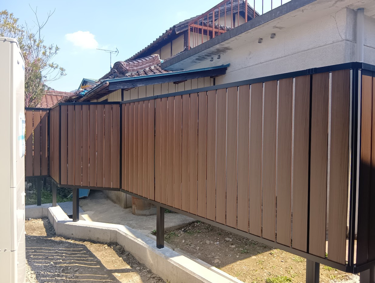 ビエンカサのフェンス工事をさせて頂きましたの施工後の写真1