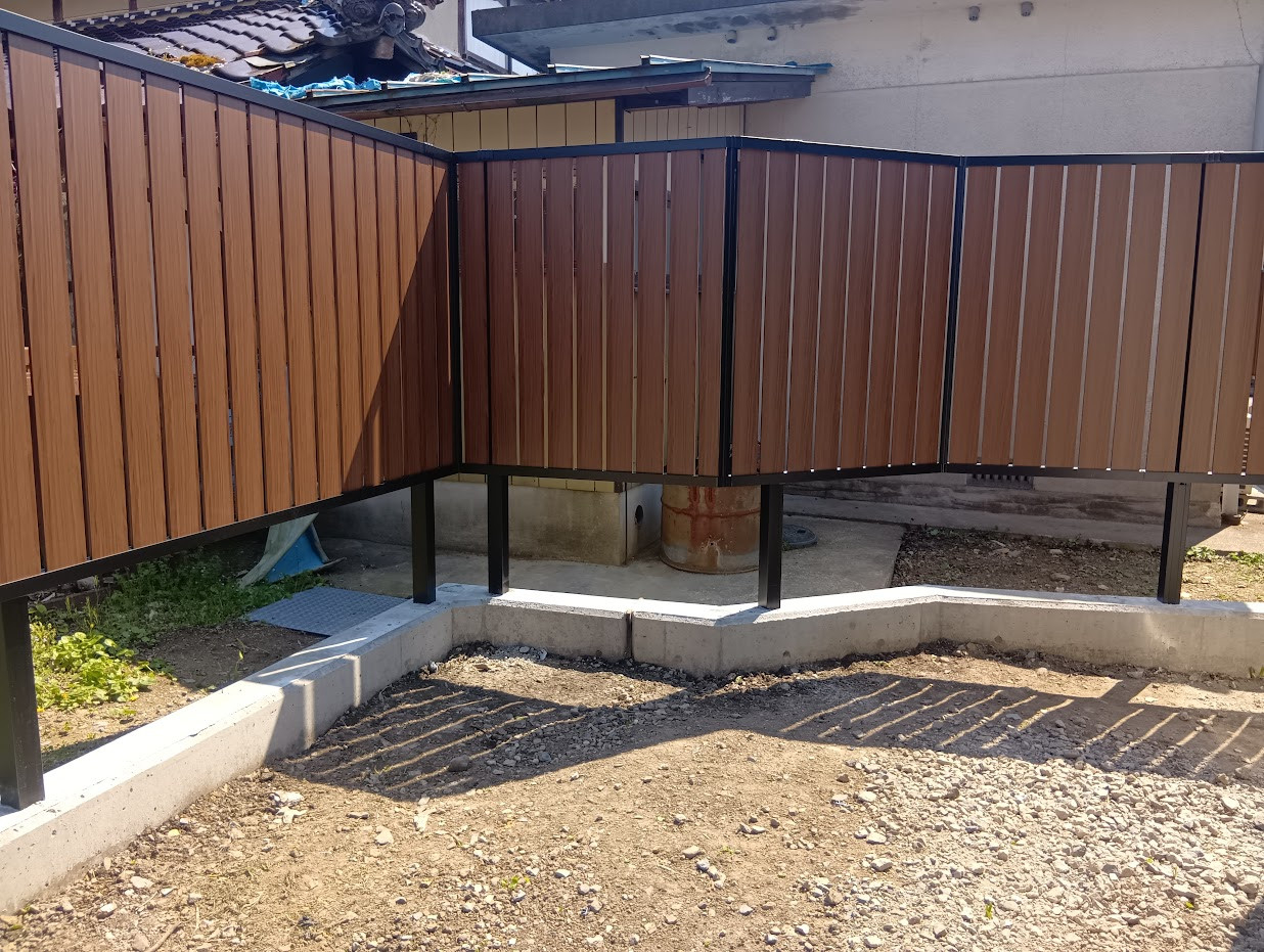 ビエンカサのフェンス工事をさせて頂きましたの施工後の写真2