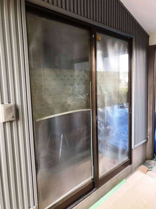 広海クラシオ 徳島店の玄関ドア交換：１ＤＡＹリフォーム工事⑧の施工前の写真1