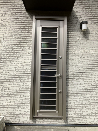 広海クラシオ 徳島店の窓と一緒にリフォームすることでドアも補助金対象に！【勝手口ドアリフォーム】施工事例写真1