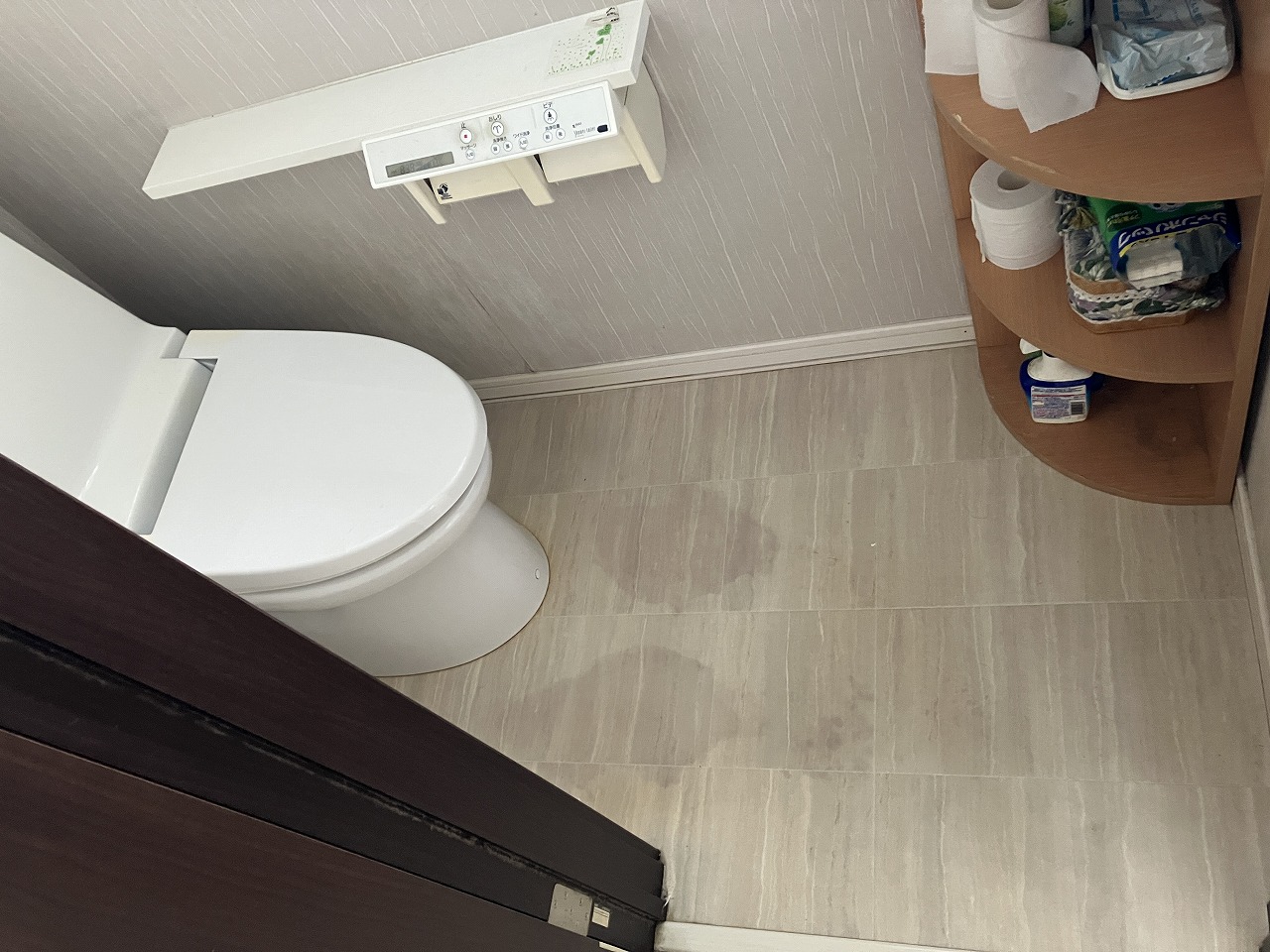 🚽【初採用！】LIXIL「うわばdeリノバ」で驚きのトイレリフォーム✨ リ・ウィンドのブログ 写真2