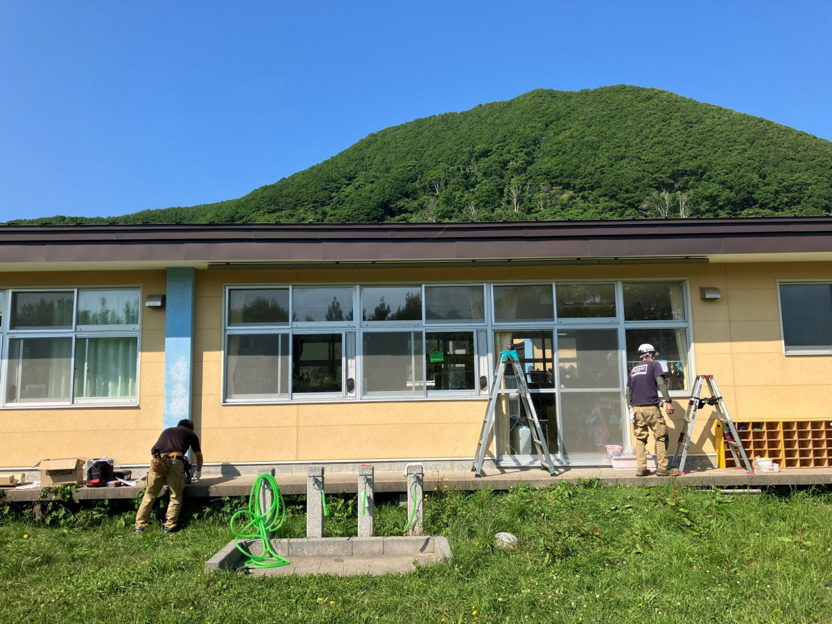 リ・ウィンドの❷【スタイルシェード】夏の強い日差しをやさしく遮るの施工前の写真1