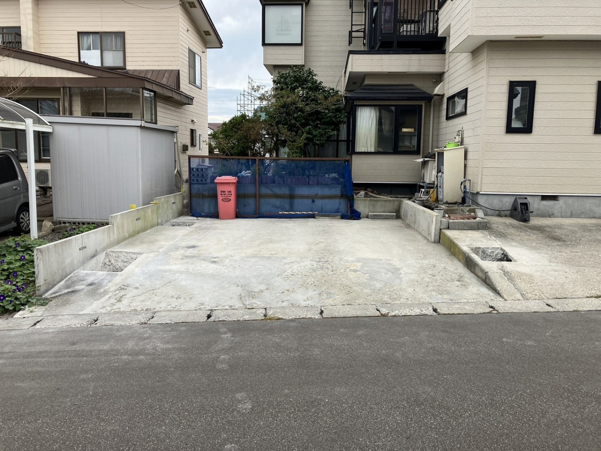 リ・ウィンドの建てるなら今!!【カーポート】２台用の施工前の写真1