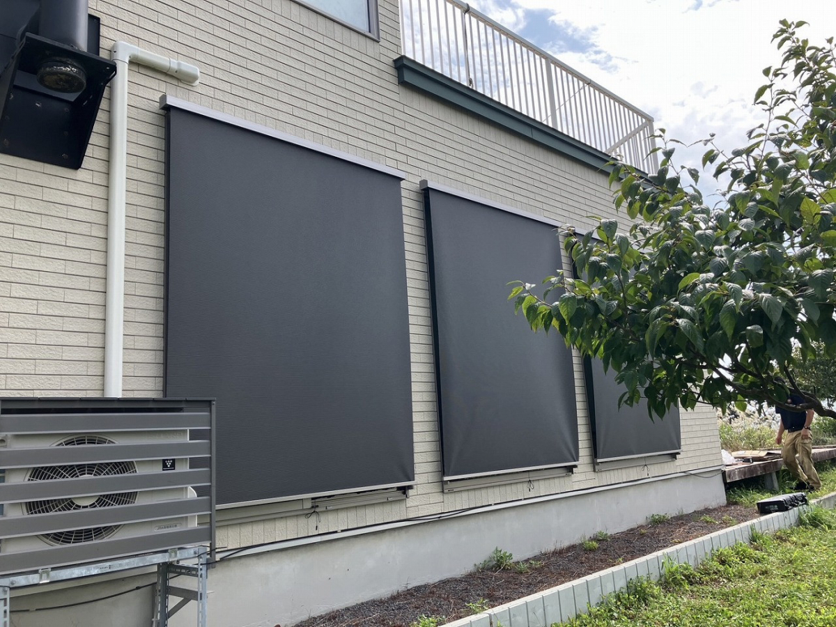 リ・ウィンドの【スタイルシェード】設置工事の施工後の写真1