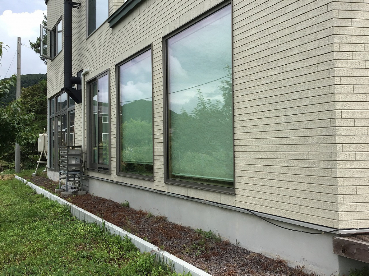 リ・ウィンドの【スタイルシェード】設置工事の施工前の写真2