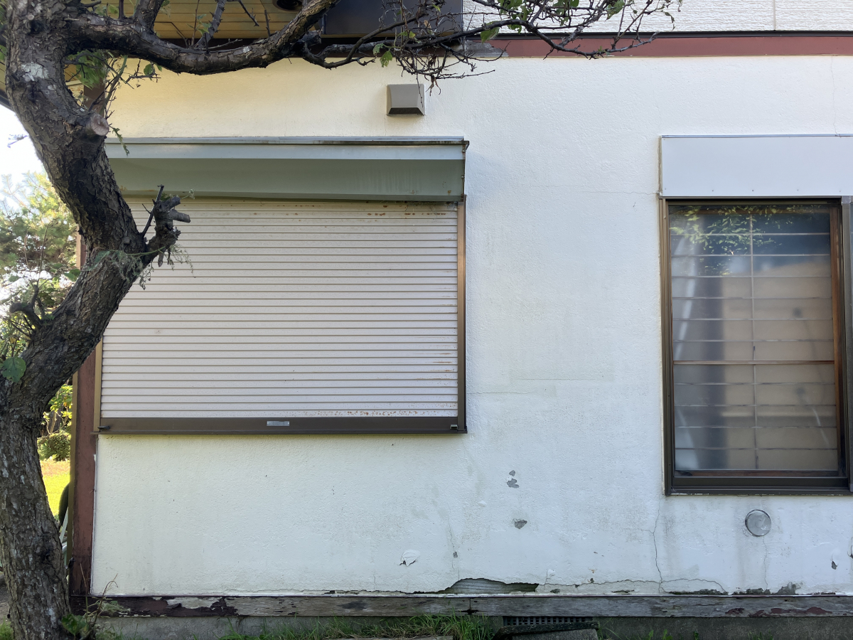 リ・ウィンドの外壁の“気になる一面”だけ貼り替えました！の施工前の写真2