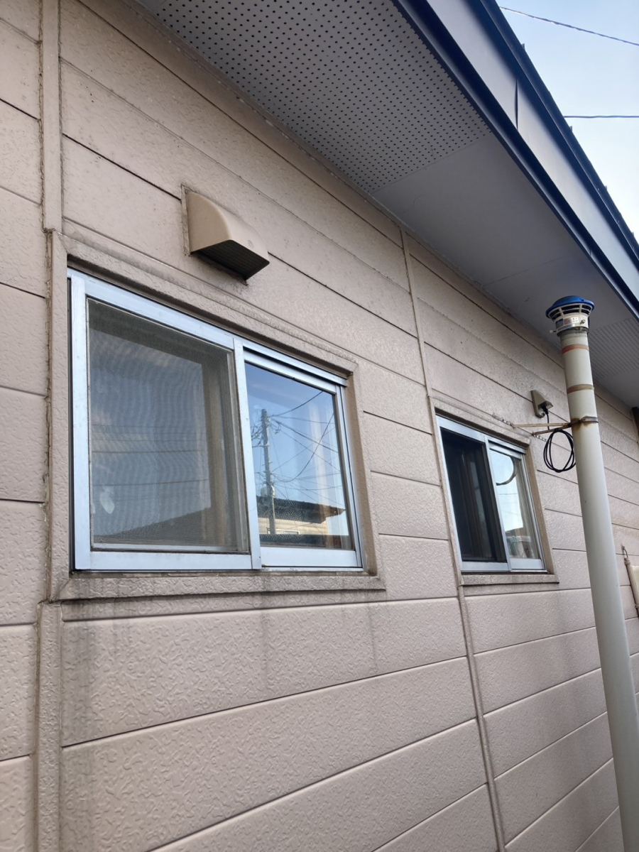 リ・ウィンドの【マドの交換】樹脂窓ＥＷへ＿カバー工法で壊さないリフォーム！の施工前の写真3