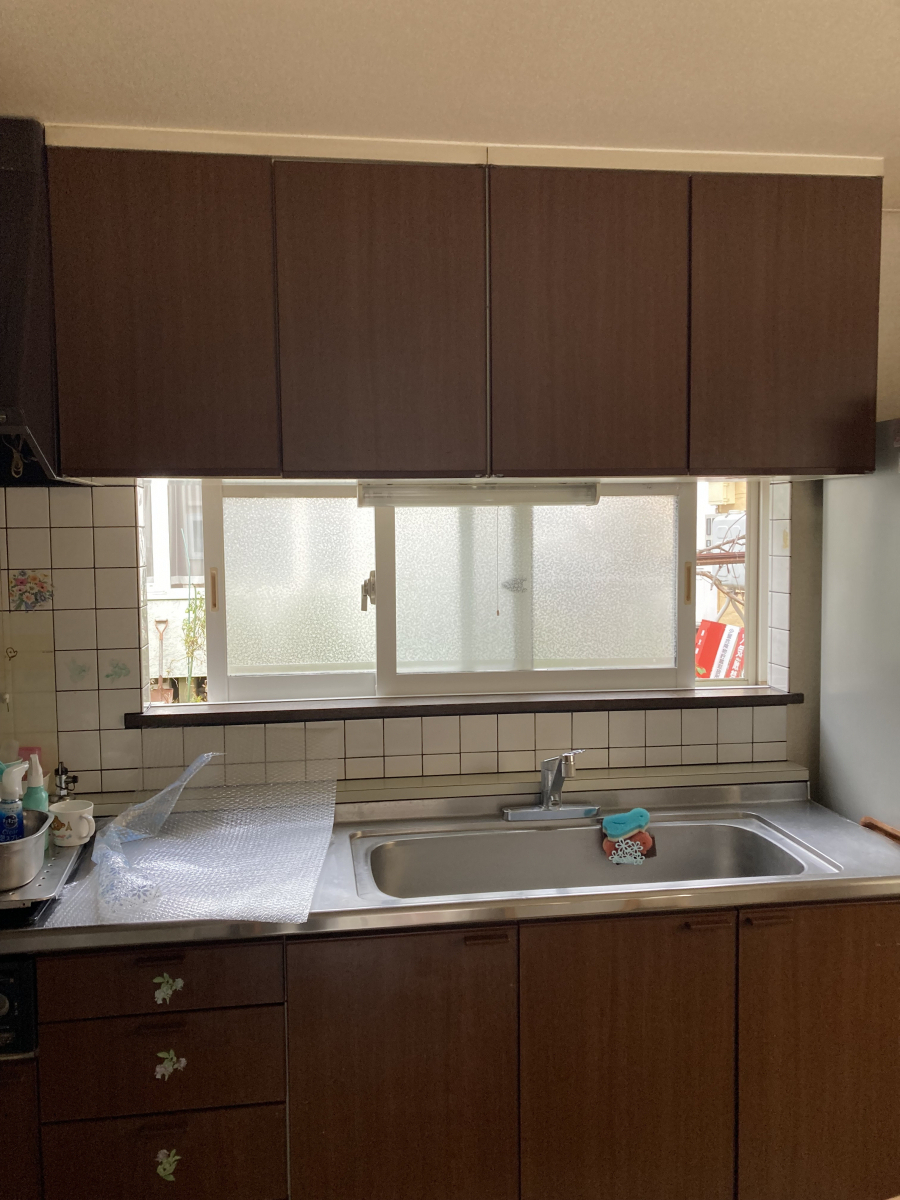 リ・ウィンドの気になる冷気・熱気を【インプラス】でガード！の施工前の写真1