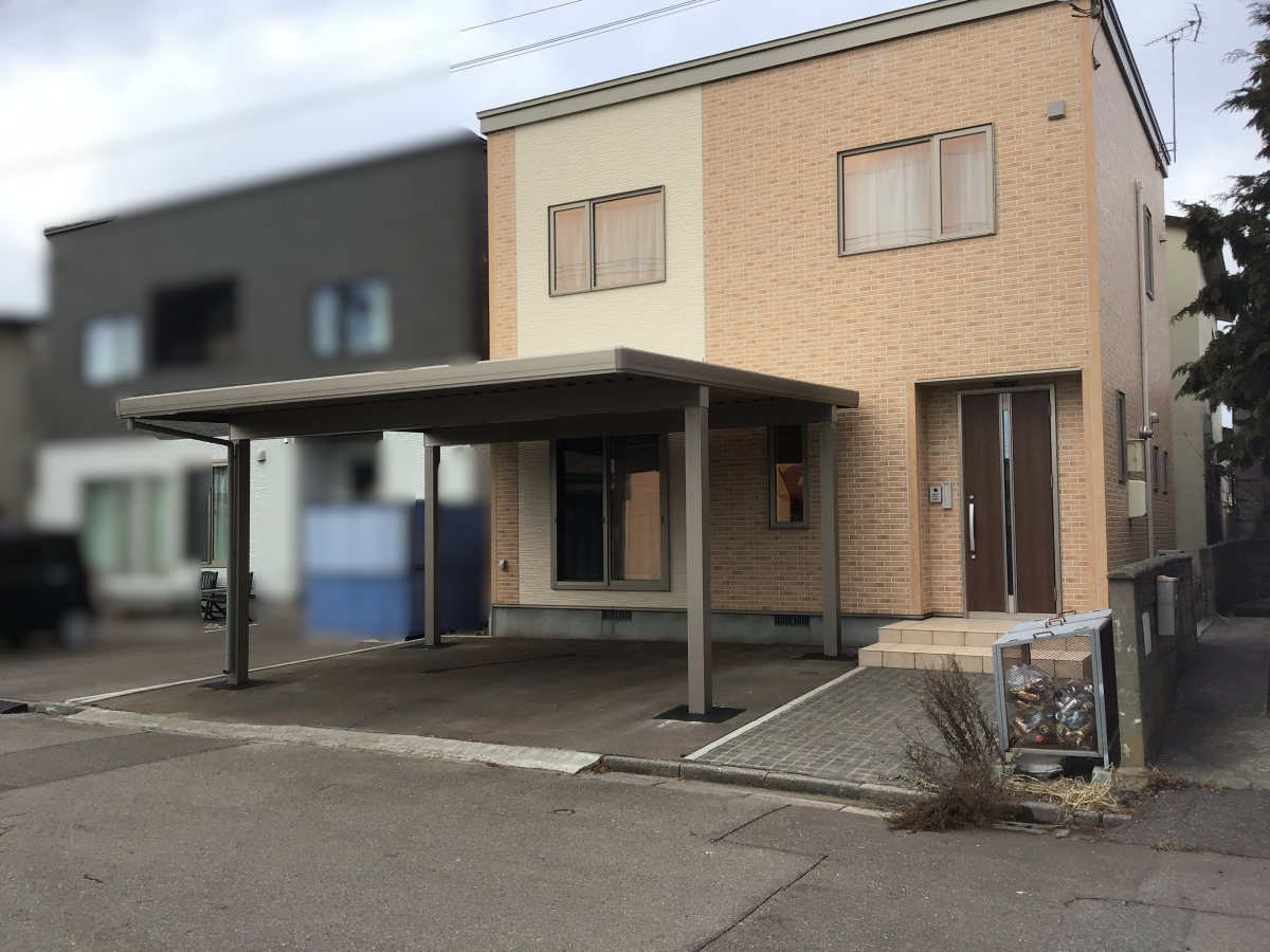 リ・ウィンドの【カーポートST3000】2台用設置・施工実例🚗❄️の施工後の写真1