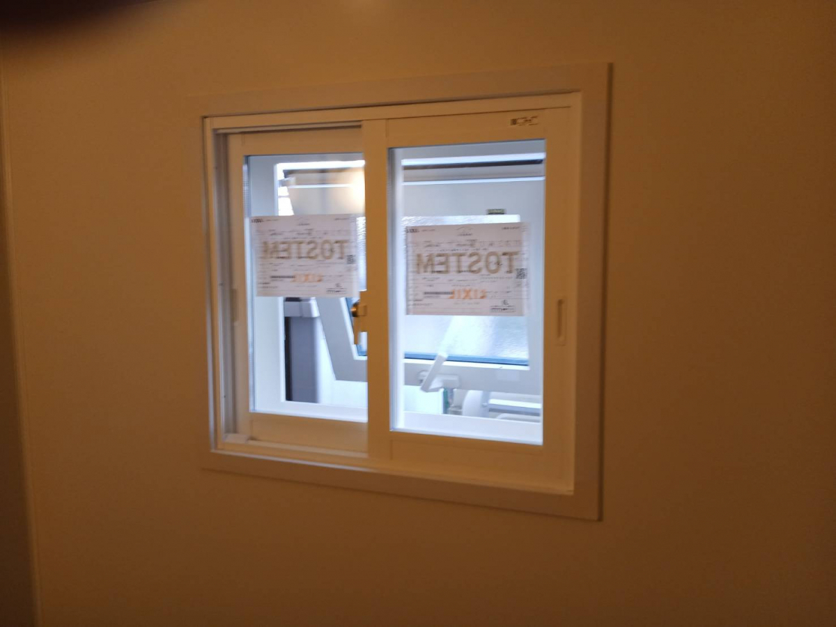 リ・ウィンドの先進的窓リノベ2025活用｜内窓（インプラス）＋ガラス交換の施工後の写真2