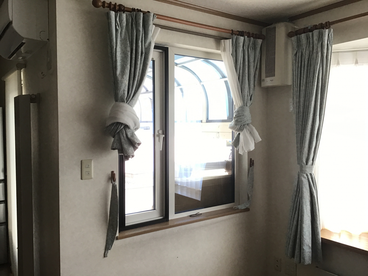 リ・ウィンドの先進的窓リノベ2025活用｜内窓（インプラス）＋ガラス交換の施工前の写真3