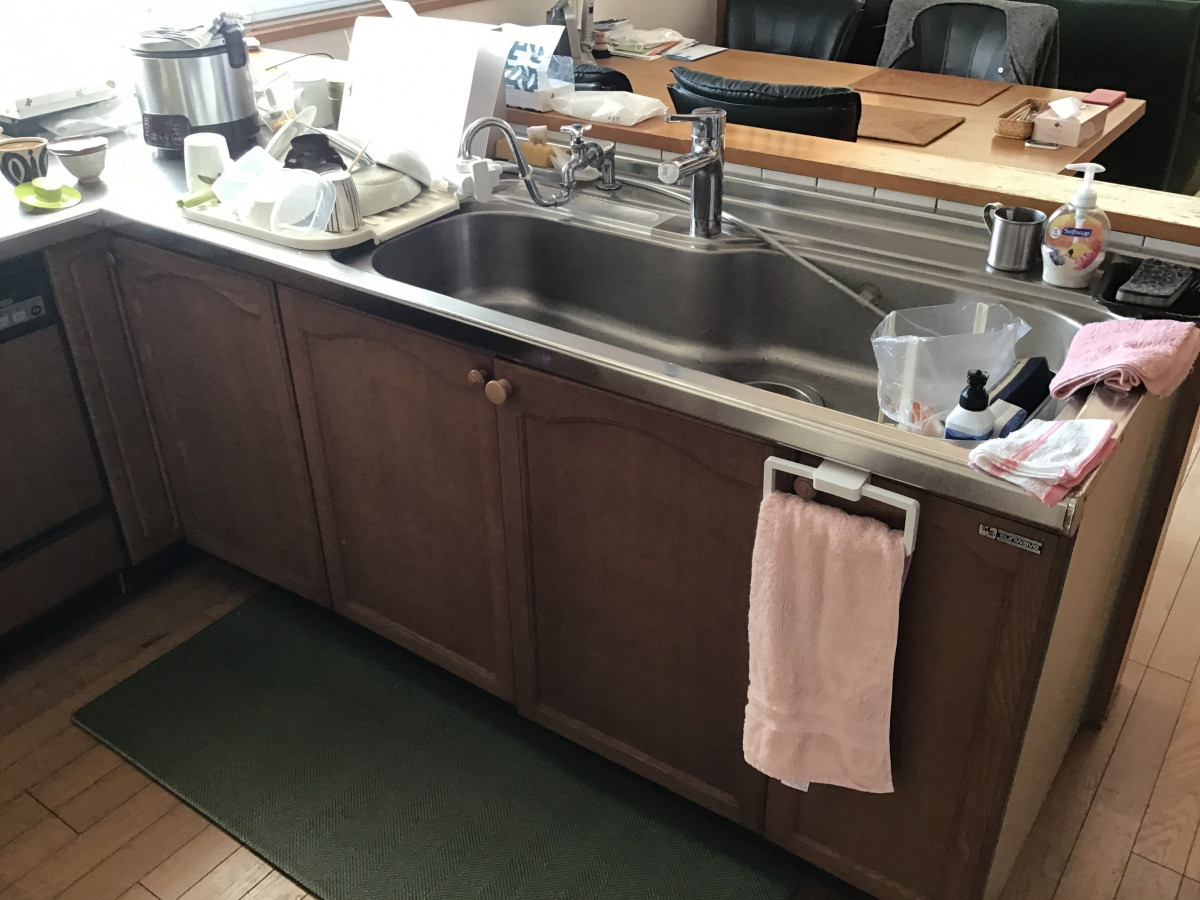 リ・ウィンドのL型キッチン入替リフォーム｜LIXIL シエラS（食洗機付き）の施工前の写真1