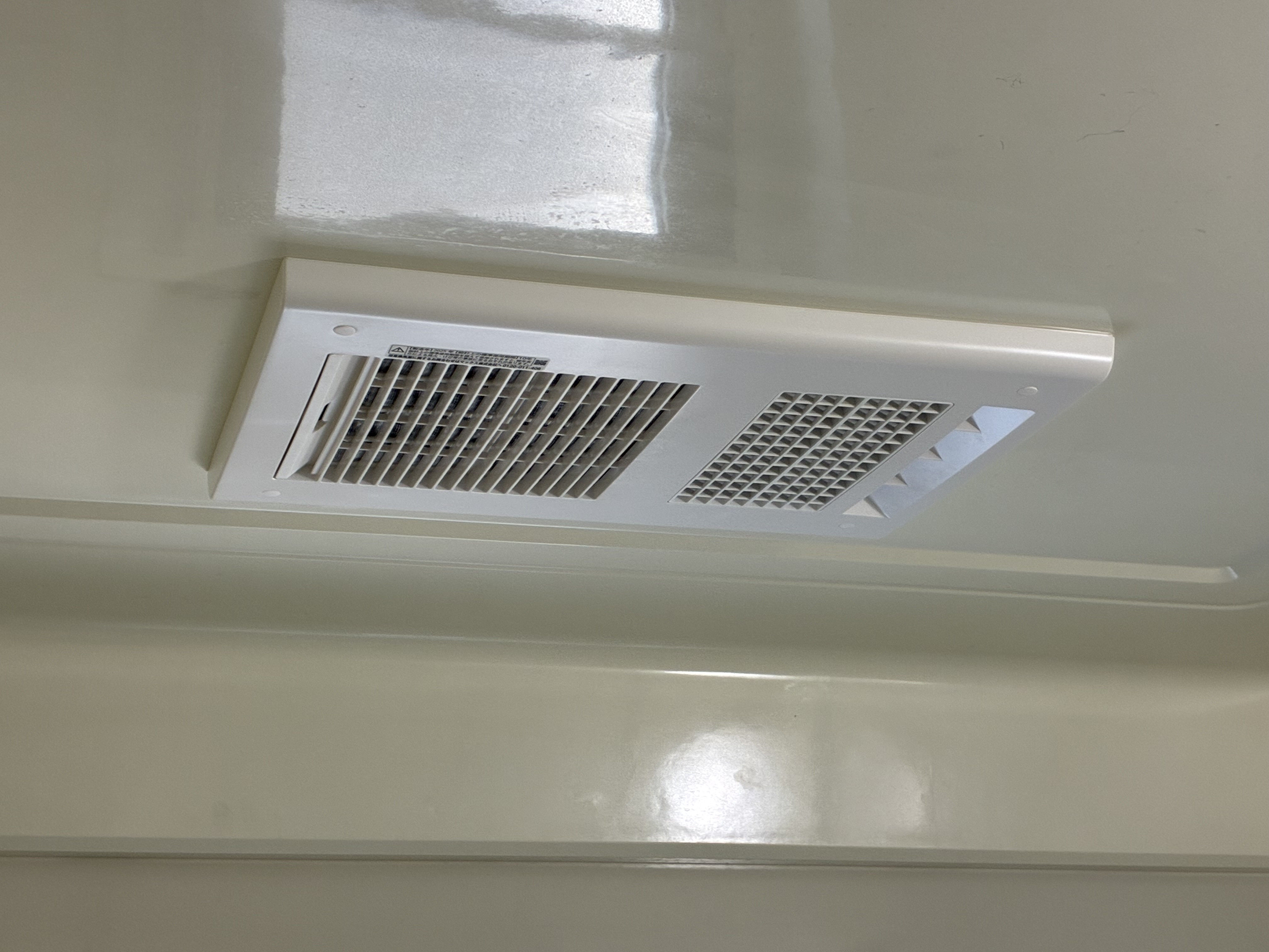 リ・ウィンドの後付けOK！浴室暖房乾燥機で冬も快適にの施工後の写真1