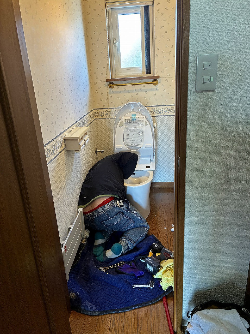 リ・ウィンドの水漏れをきっかけにトイレリフォームの施工前の写真2