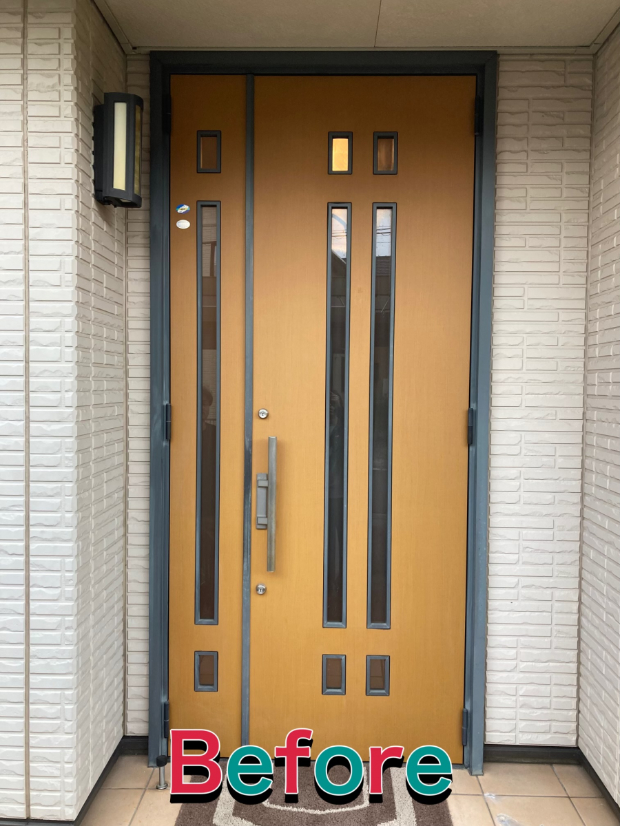 鈴木トーヨー住器の玄関ドアの取替工事行いました！の施工前の写真1