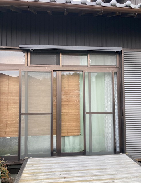 鈴木トーヨー住器のスタイルシェードの施工前の写真1
