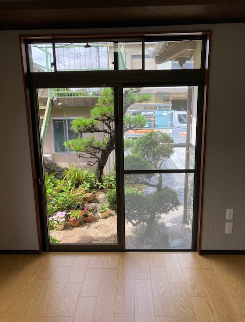 鈴木トーヨー住器のインプラス　工事の施工前の写真1