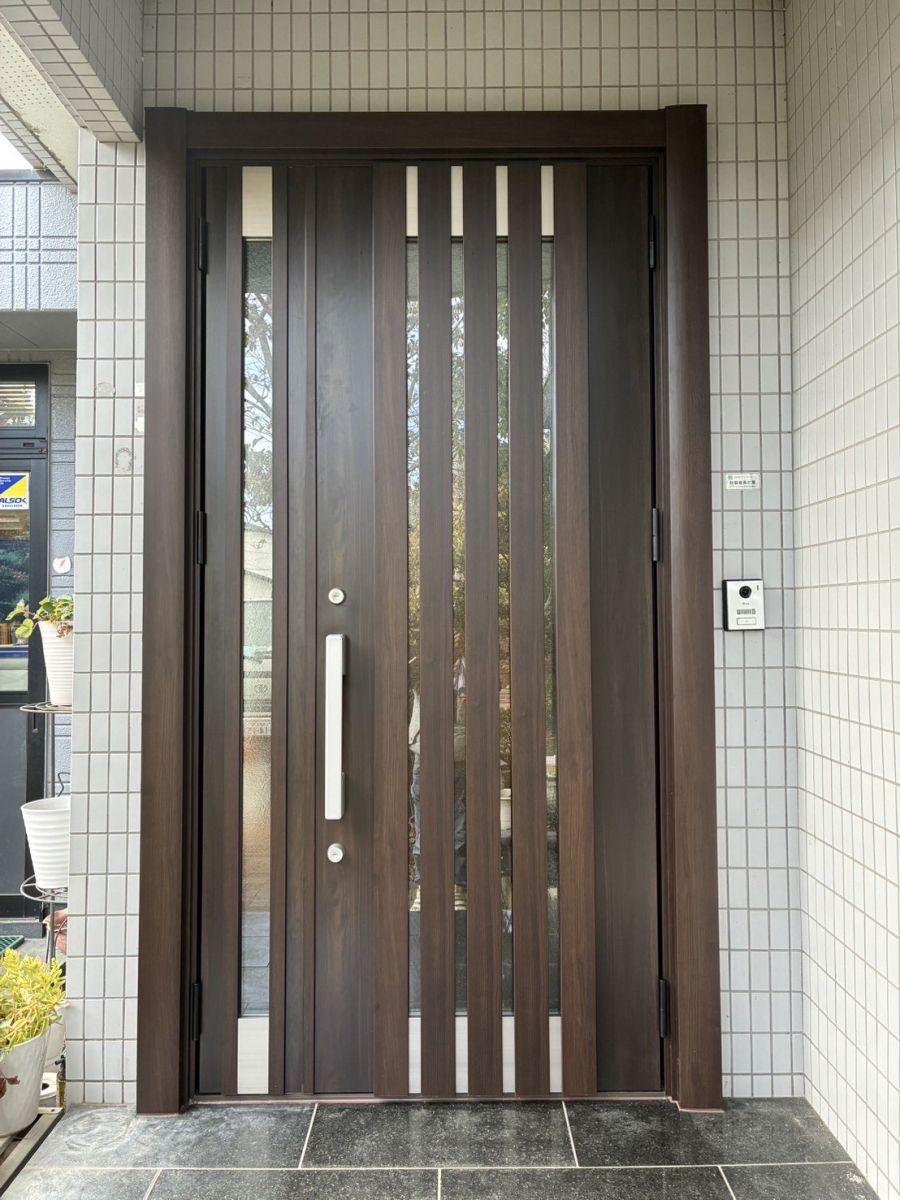 MGI佐野の《小山市》リシェント玄関ドア工事を行いました!の施工後の写真1