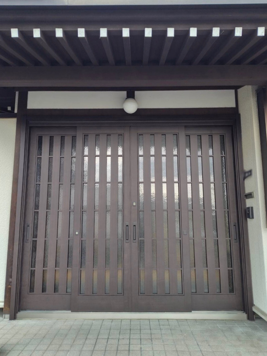 MGI佐野の《佐野市》リシェント玄関引戸工事を行いました!の施工後の写真1