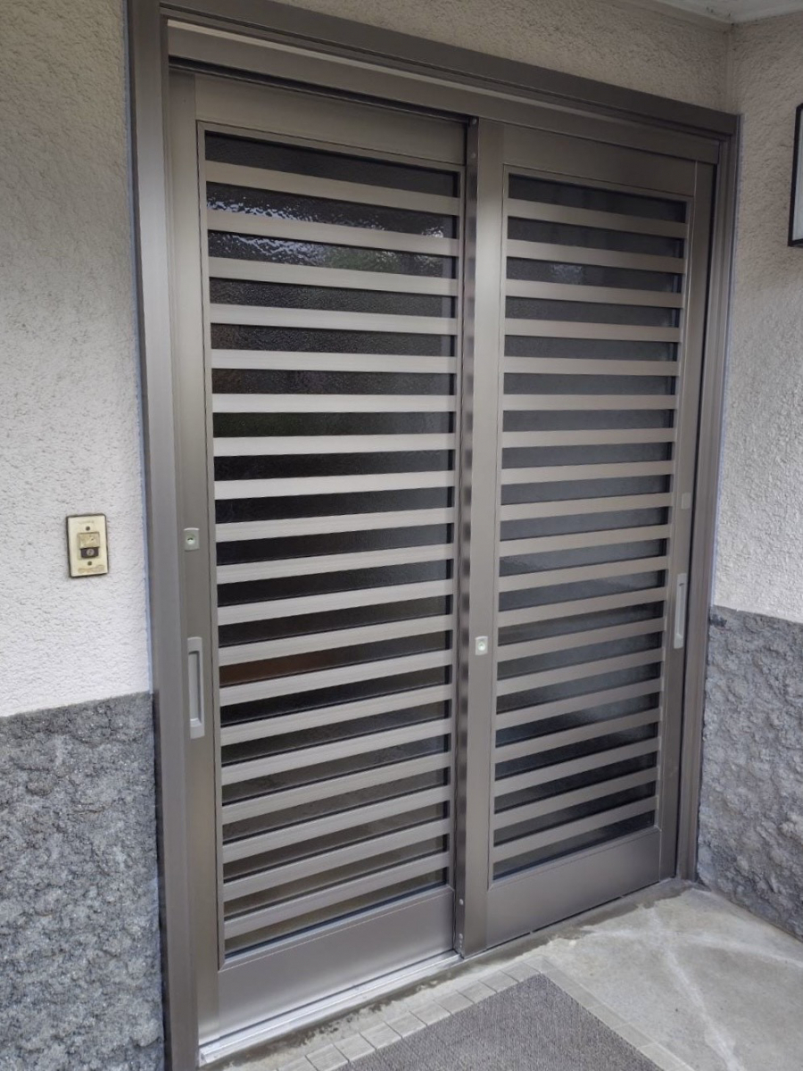 MGI佐野の《野木町》リシェント玄関引戸工事を行いました！の施工後の写真1