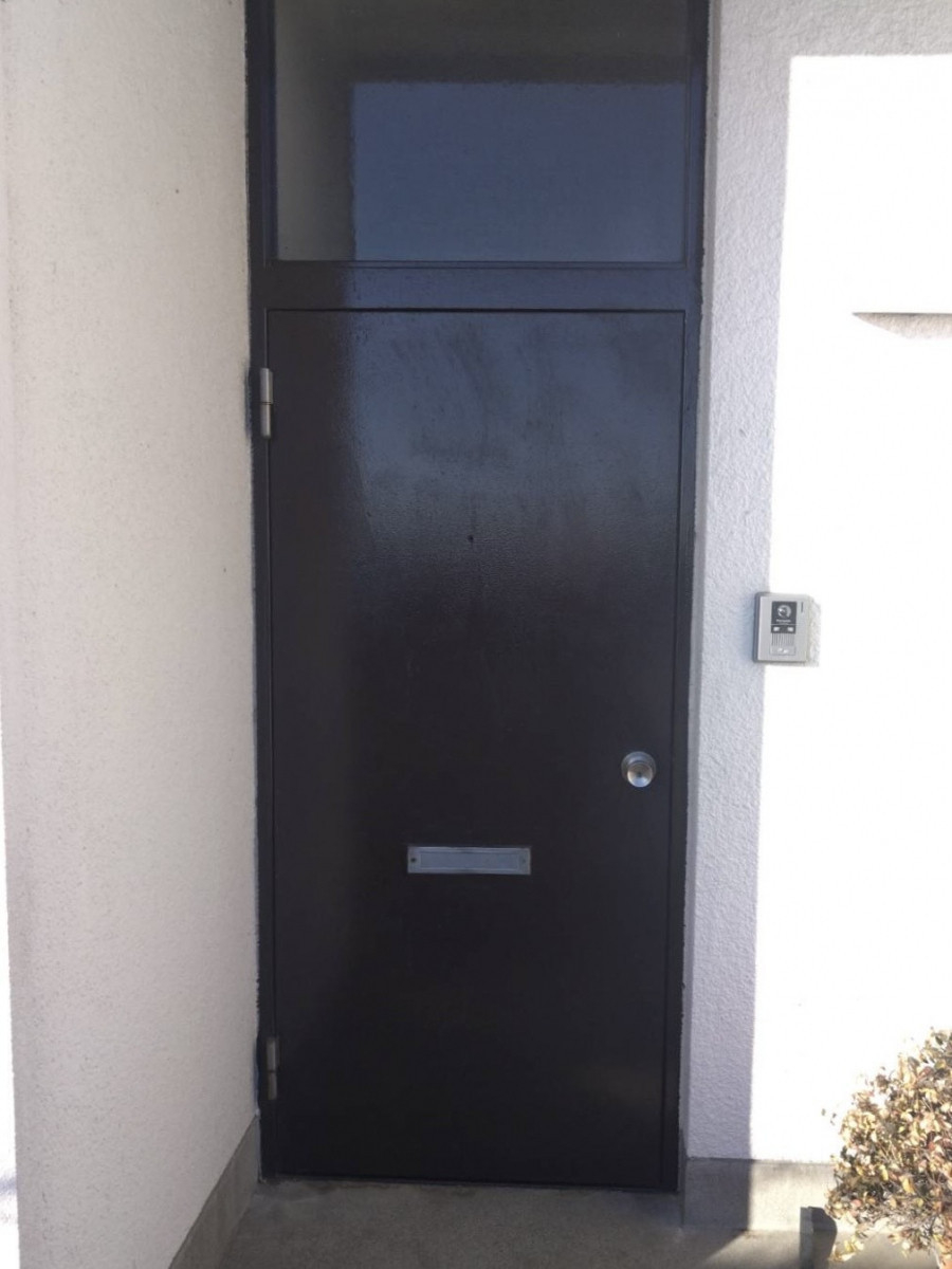 MGI佐野の群馬県太田市にて玄関ドア工事！の施工前の写真1
