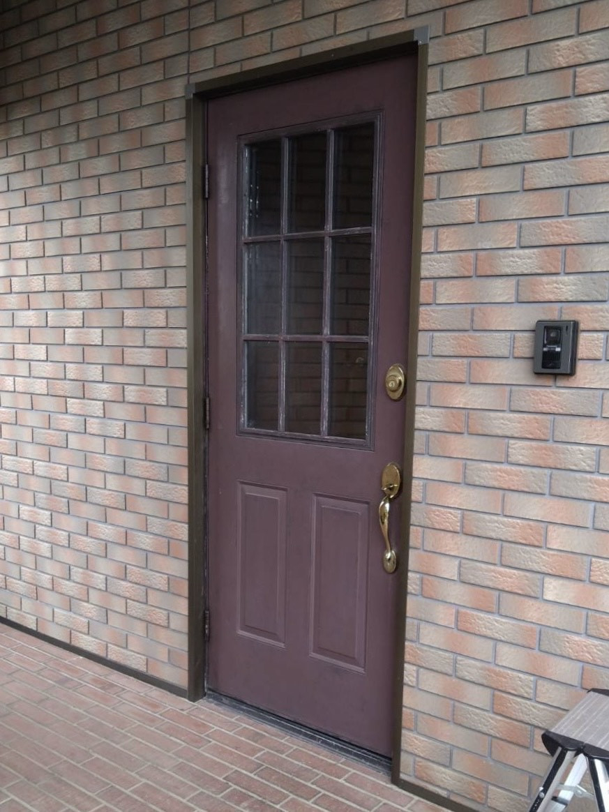MGI佐野の太田市にてリシェント玄関ドア工事🚪の施工前の写真1