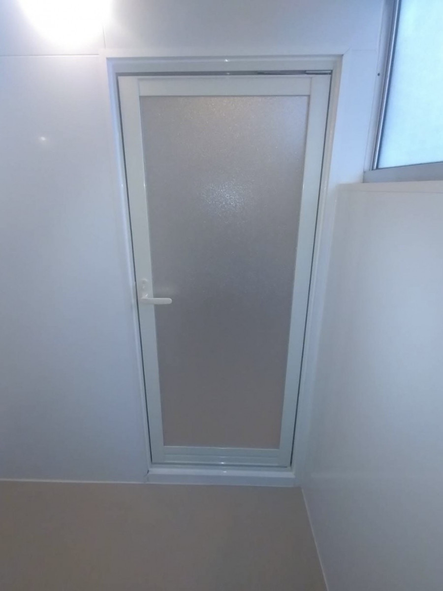 MGI佐野の足利市にてリシェント浴室ドア工事を行いました！の施工後の写真1