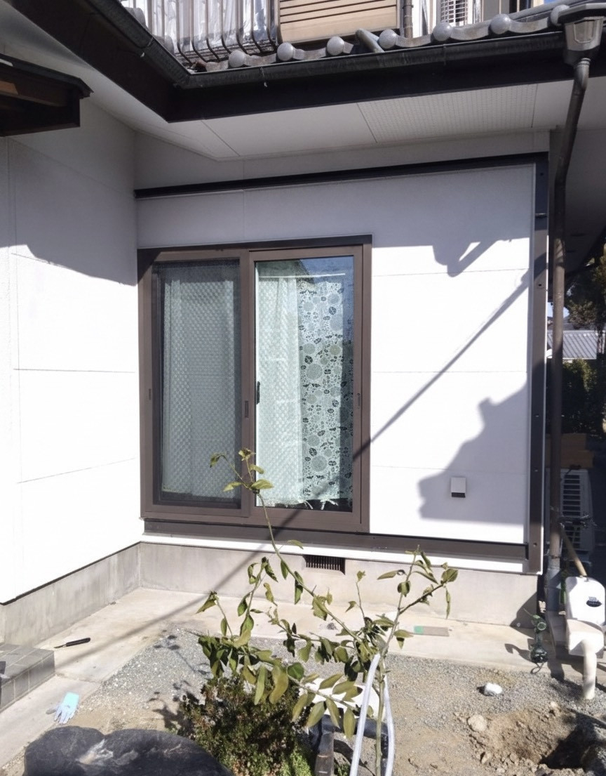 MGI佐野の雨の日、風が強い日でも安心！サニージュで暮らしを快適にの施工前の写真1