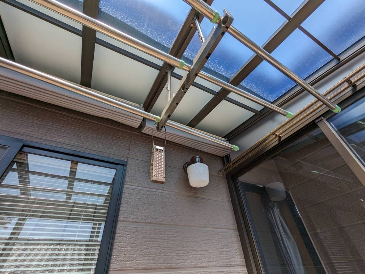 アイプラン今井ガラス建材の２階屋根置きタイプのサンルーム設置の施工前の写真3