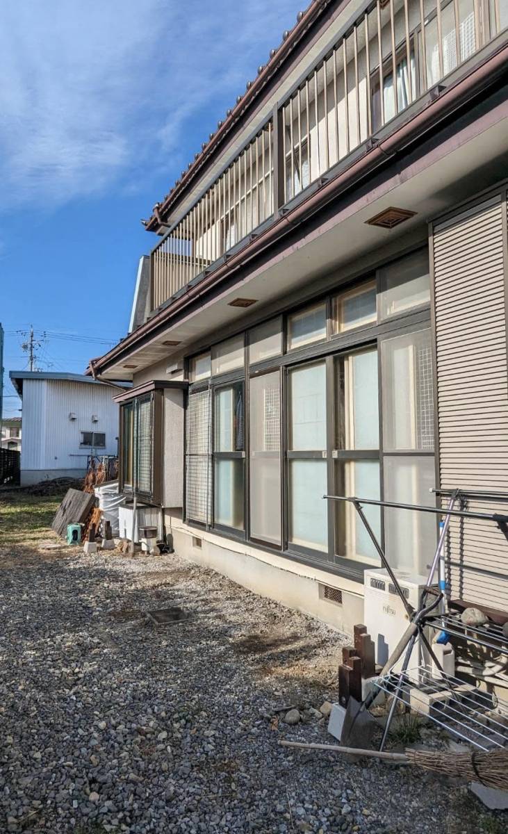 アイプラン今井ガラス建材の日当たりの良いお庭で快適にお洗濯やバーベキューを・・・の施工前の写真2