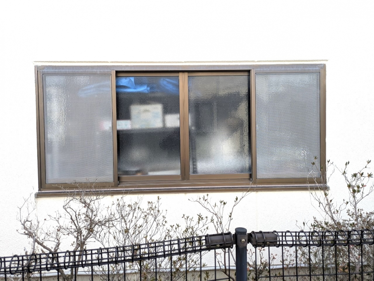 アイプラン今井ガラス建材の防犯対策に最適！面格子を取付けて、生活を窓の外から守りましょう！の施工前の写真1
