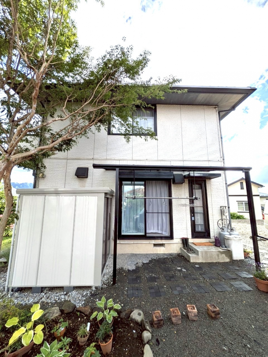 アイプラン今井ガラス建材のお庭のスペースを有効活用!急な雨降りでも安心!の施工後の写真2