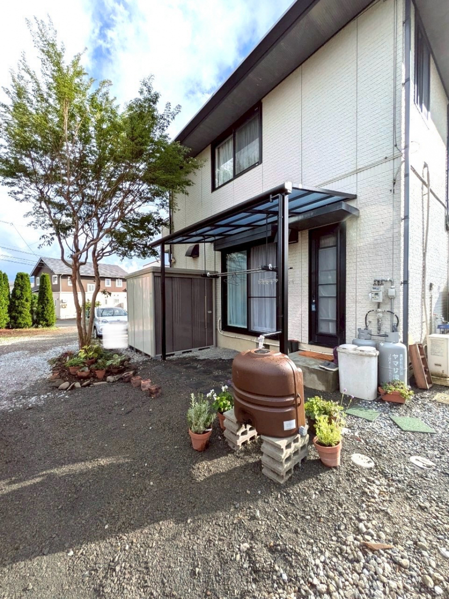 アイプラン今井ガラス建材のお庭のスペースを有効活用!急な雨降りでも安心!の施工後の写真3
