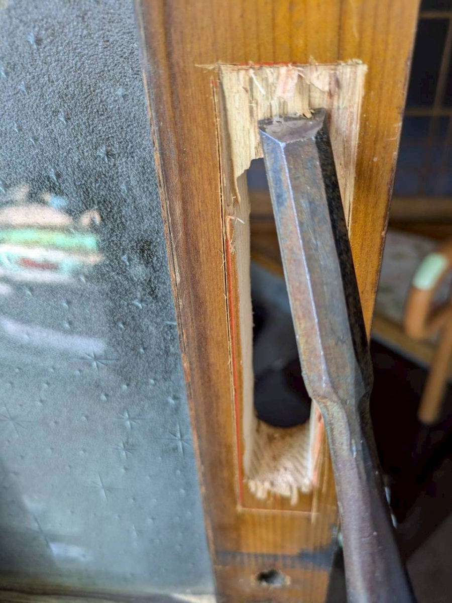 アイプラン今井ガラス建材の【玄関引戸錠の取付】鍵を取付けて施解錠がラクラクに!!の施工前の写真3