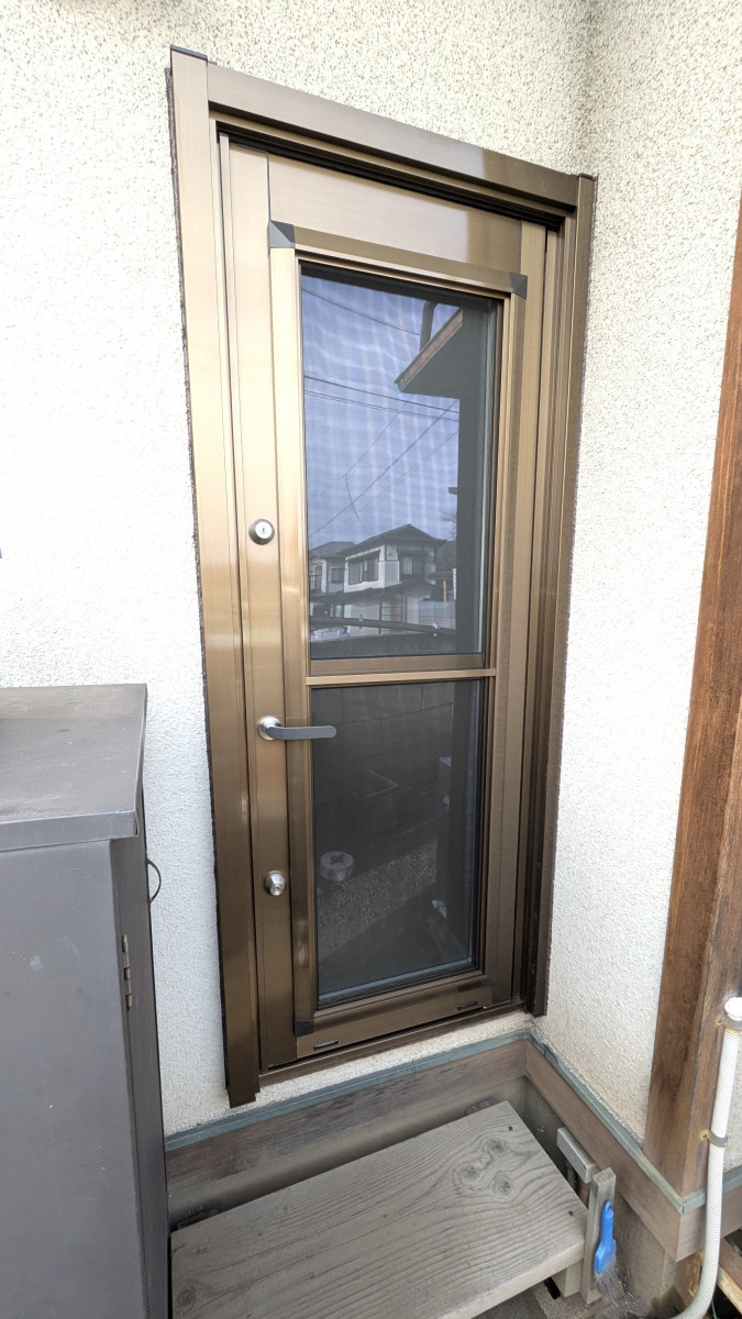 アイプラン今井ガラス建材の【リシェント】勝手口ドアの取替で暖かく快適なキッチンへ早変わり！！✨✨の施工後の写真2