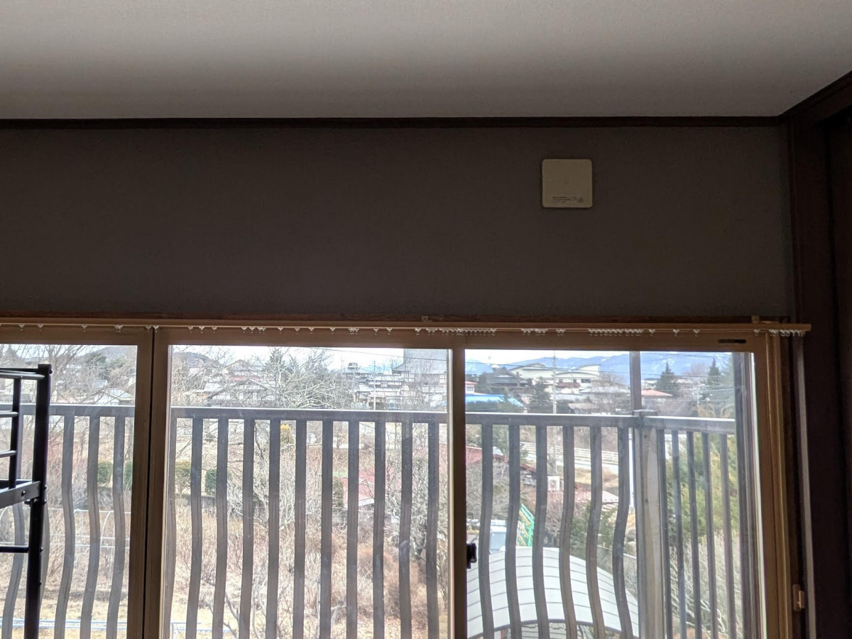 アイプラン今井ガラス建材の【キャットウォーク取付】ベッドからグローゼットまでの‟気まぐれ散歩道”の施工前の写真1