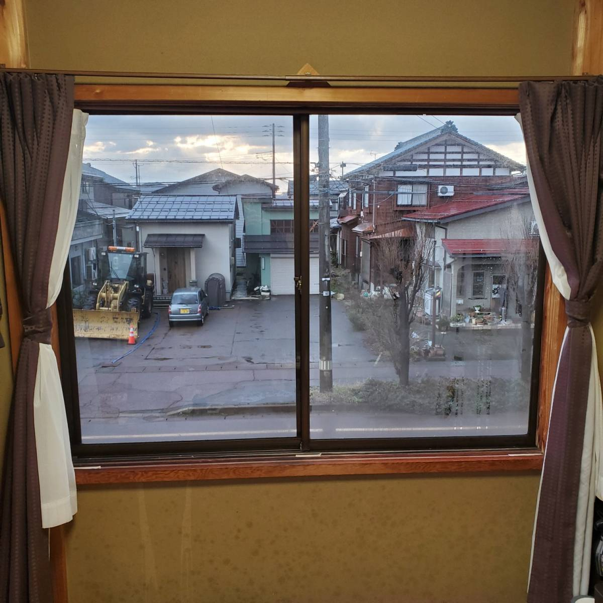 サカウチの内窓インプラス取付工事/新潟県長岡市Y様邸の施工前の写真3