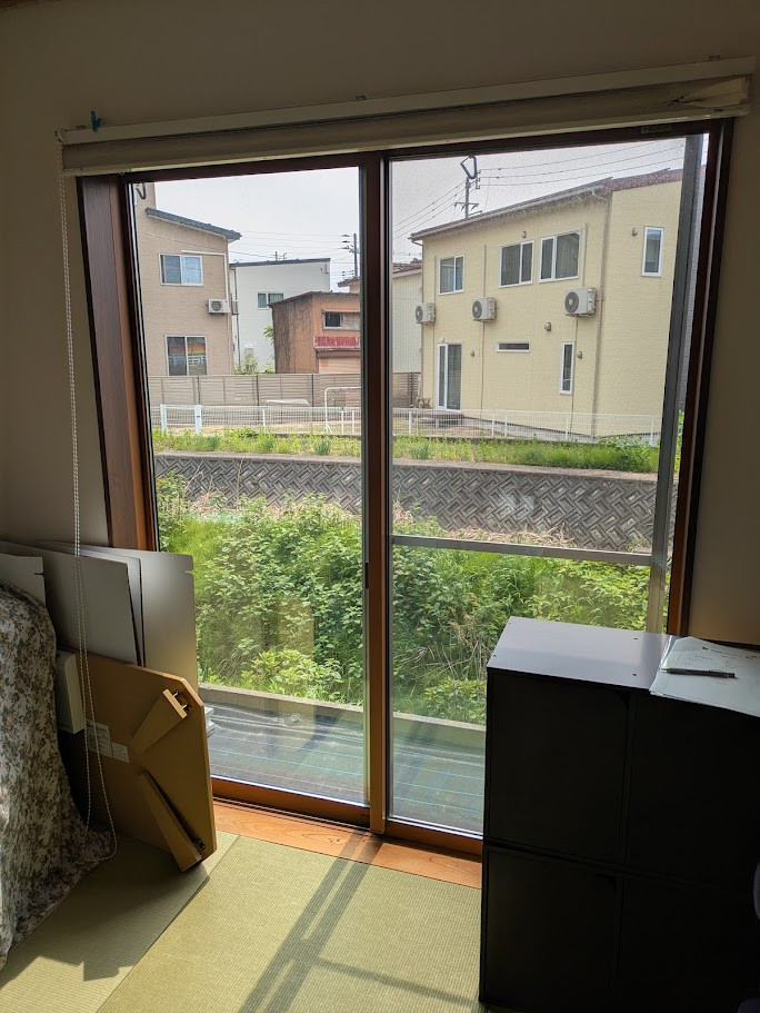 サカウチの【長岡市】内窓インプラスとLow-E複層ガラスで断熱と結露軽減を実現！【先進的窓リノベ2025事業】の施工前の写真2