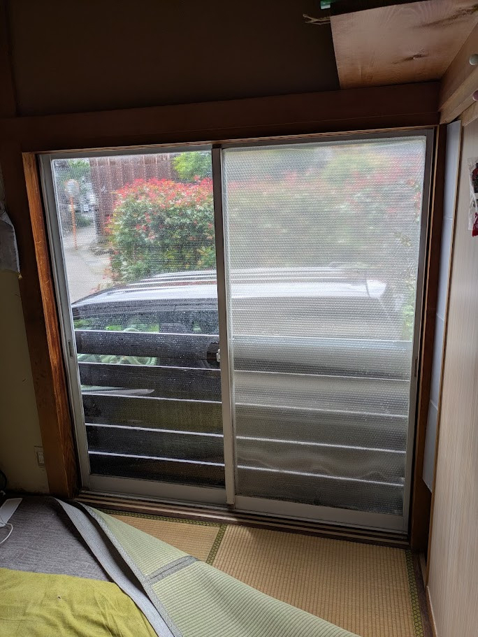 サカウチの【長岡市】内窓インプラス施工事例！先進的窓リノベ2025事業対象で断熱・結露対策を実施の施工前の写真1