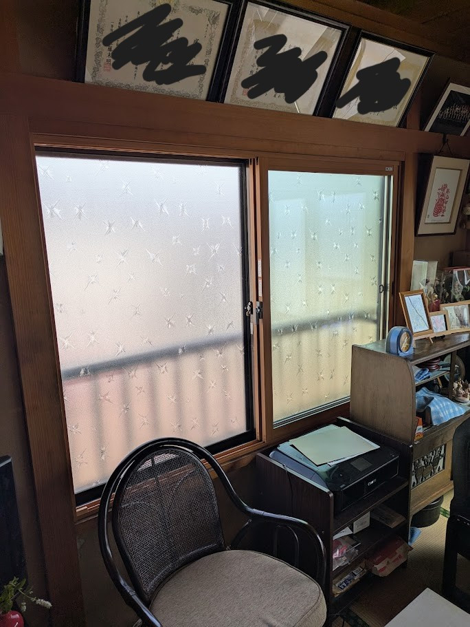 サカウチの【長岡市】｜強烈な夏の日差しをカット！遮光ロールスクリーン「ラルクシールド」5台設置の施工事例の施工前の写真2