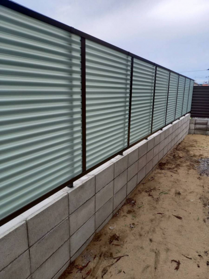 大渕トーヨー住器のフェンス取付工事　能代市施工事例写真1