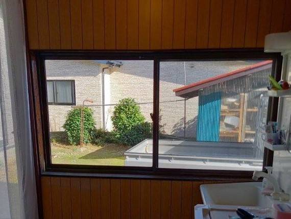 大渕トーヨー住器のLIXIL　内窓【インプラス】能代市の施工前の写真3