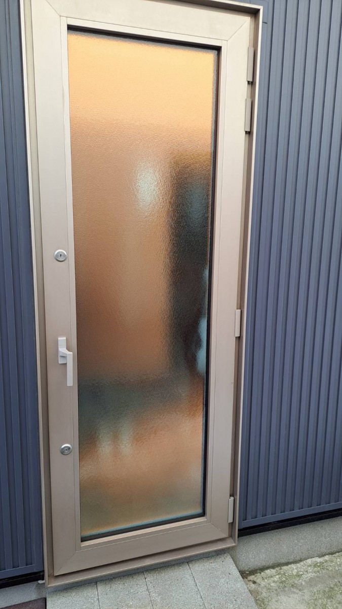 大渕トーヨー住器の雪による被害②の施工後の写真1