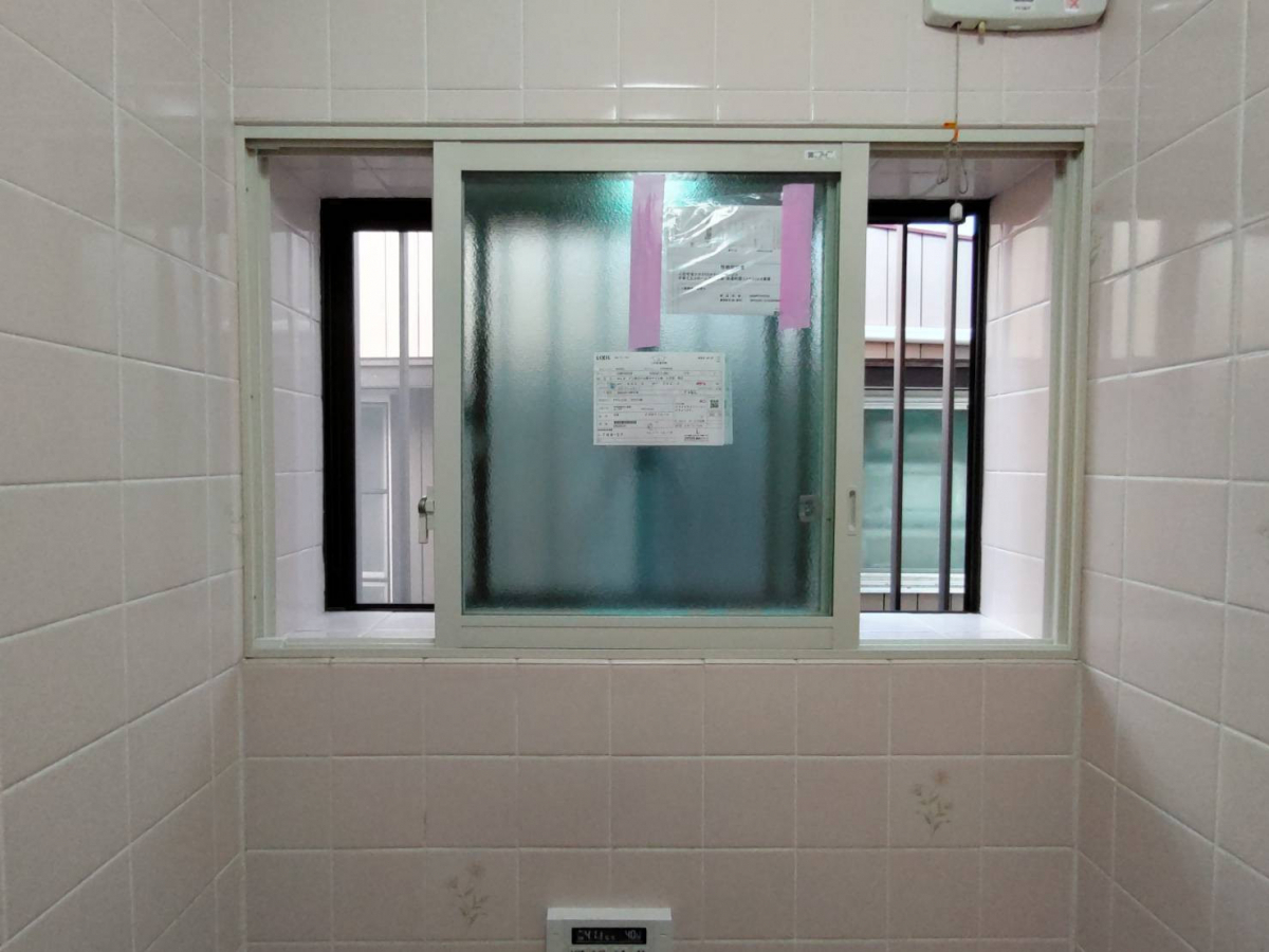 末次トーヨー住器の内窓の色選びの施工後の写真1