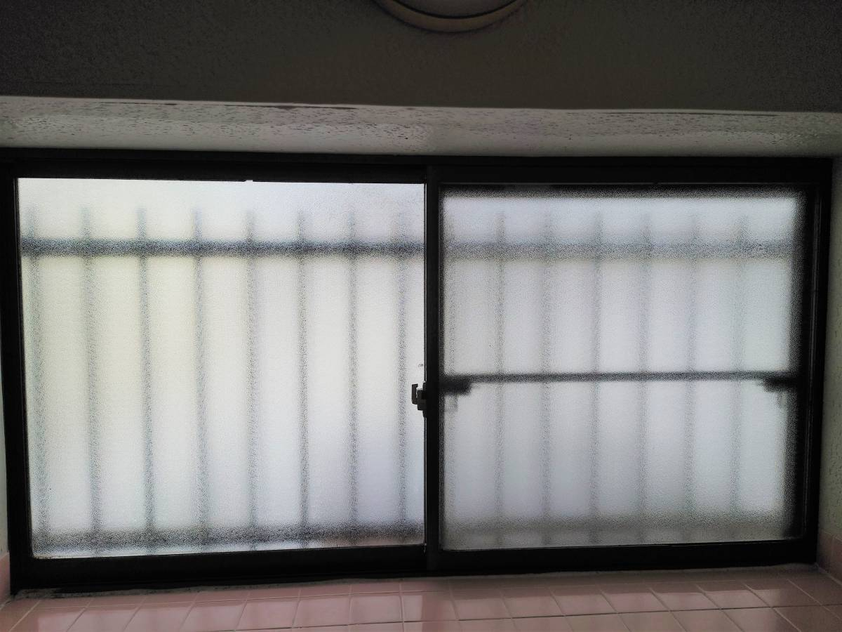 柳田外装の浴室内窓工事の施工前の写真1