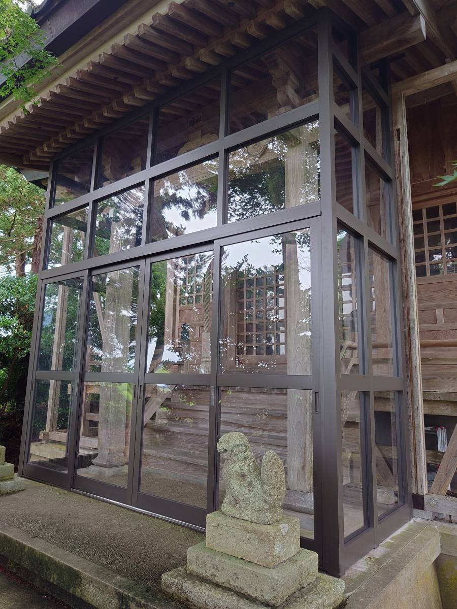 柳田外装の境江神社様風除室工事の施工後の写真1