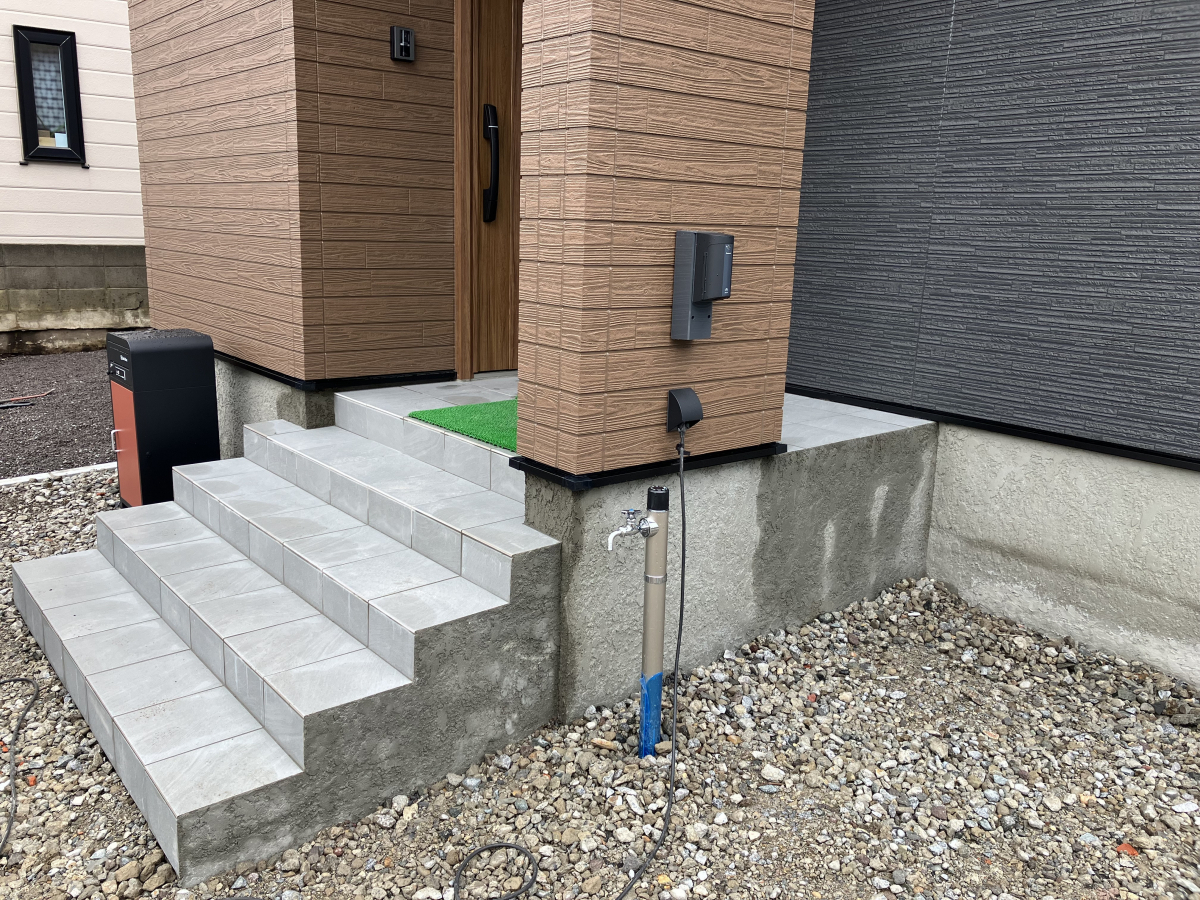 ハコニチの【手すり】冬の安全対策！転んで怪我をする前に。の施工前の写真1