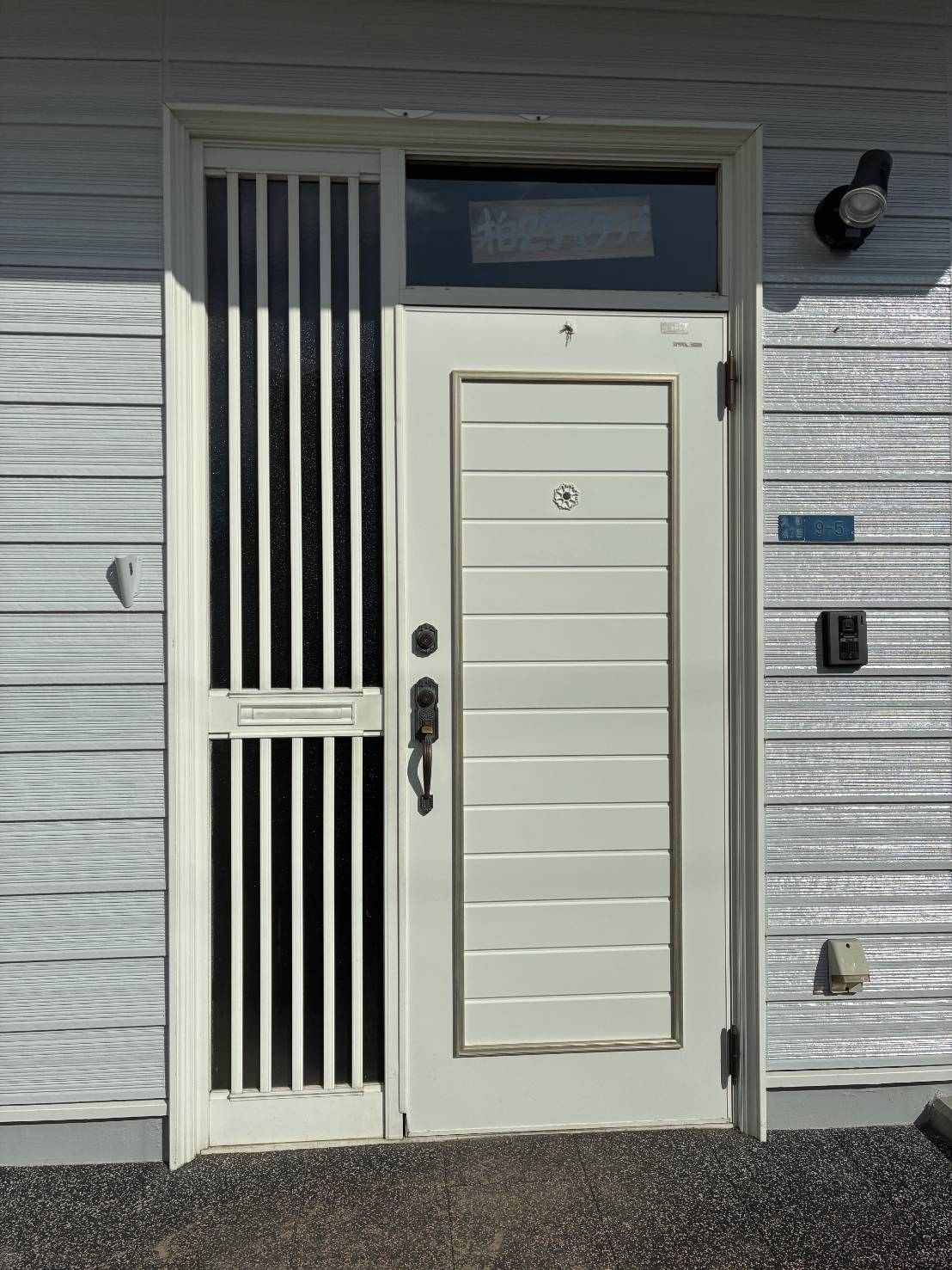 井口ガラスサッシ工業の玄関ドアをリフォームの施工前の写真1