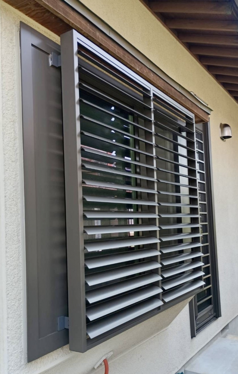 TGネクストの群馬県桐生市【可動ルーバー取付け工事】の施工後の写真1